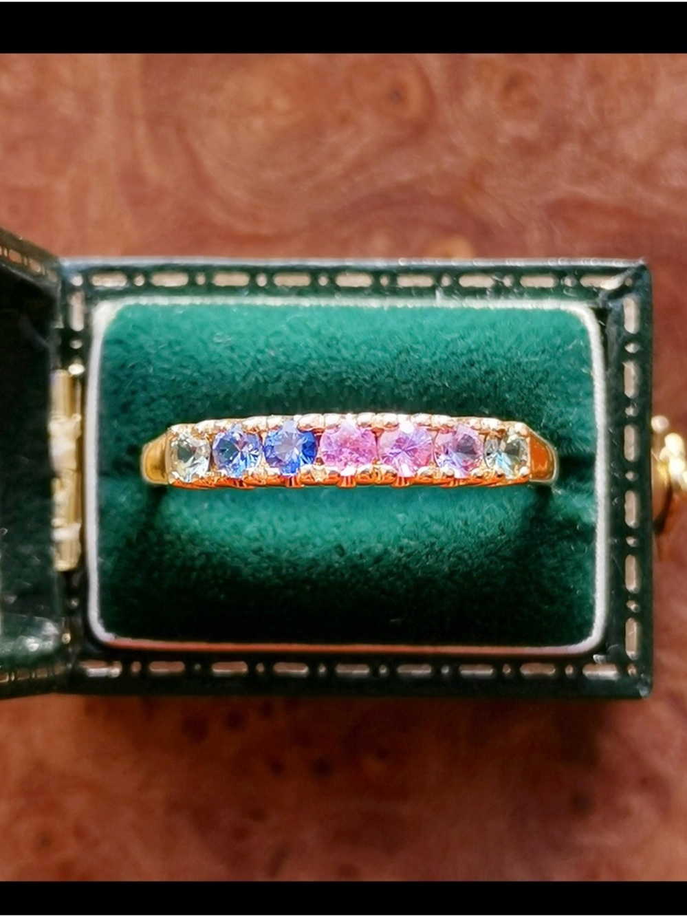 Vintage 9Ct multi sapphire Ring